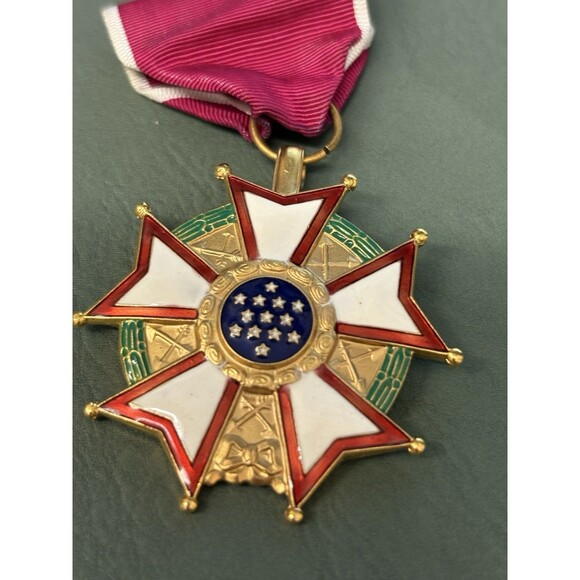 Legion of Merit Replica Medal | United States Military Decoration order badge - Picture 9 of 9